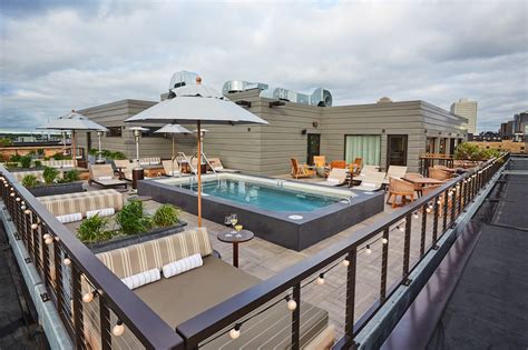 North Loops Most Exclusive Hotel Rooftop Finally Opens To The Public