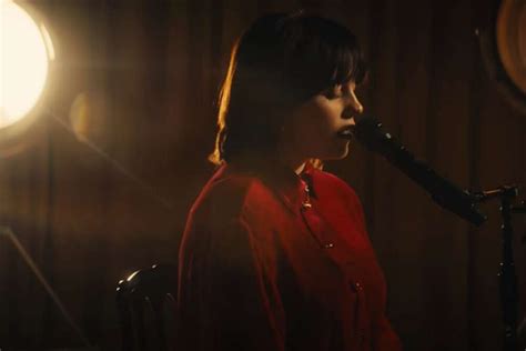 Videoclip Billie Eilish Billie Bossa Nova Acoustic