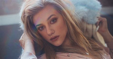 Lili Reinhart Opens Up About Mental Health Betty And Jughead And