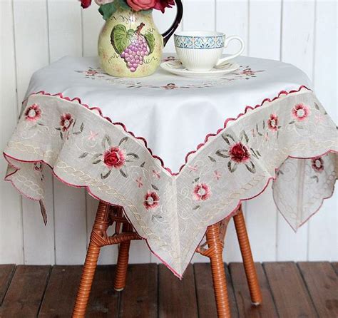 Embroidered Table Cloth European Style Polyester Embroidery Floral