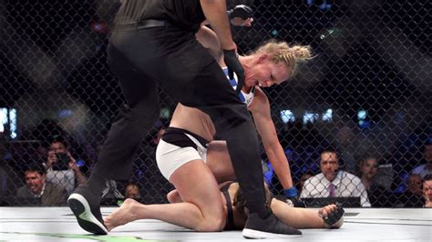 Holly Holm Kos Ronda Rousey In Second Round Of Ufc 193