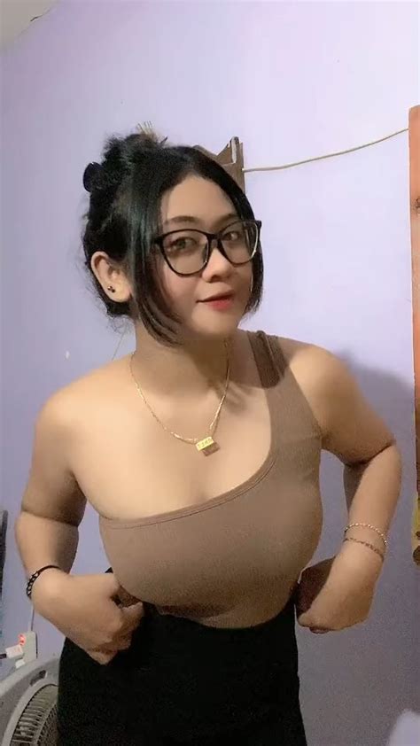 Idaman Janda Goyang Tiktok Tante Goyang Cantik Bigo Live Hot By Bunda