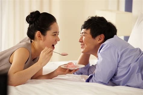 Han Ga In And Yeon Jung Hoon Welcome Their First Child Soompi