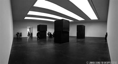 Daily What 8 40 Ton Blocks Of Steel Sit In Nycs David Zwirner