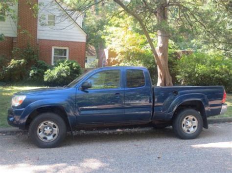 Purchase Used 2006 Toyota Tacoma Base Extended Cab Pickup 4 Door 27l