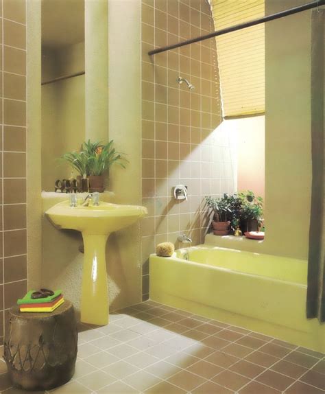 80s Bathroom With Yellow Tub And Sink Retro Bathrooms 80s Interior