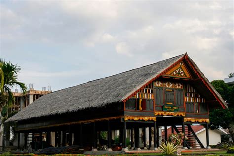Rumah Adat Aceh Penjelasan Filosofi Dan Makna Arsitekturnya