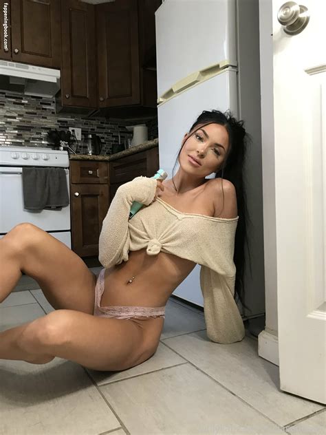 Juliasandoval Nude Onlyfans Leaks The Fappening Photo