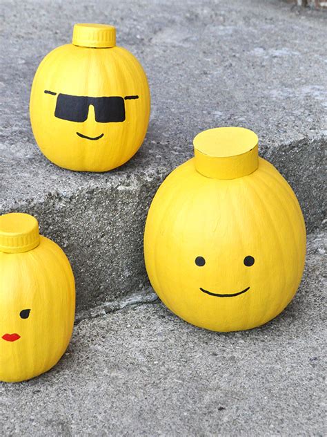 Painted Pumpkin Lego Heads ⋆ Handmade Charlotte