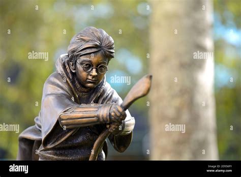 London England Uk Harry Potter Daniel Radcliffe Bronze Statue In