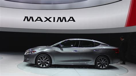 Nissan Hopes To Invigorate Its 4 Door Sports Car With 2016 Maxima