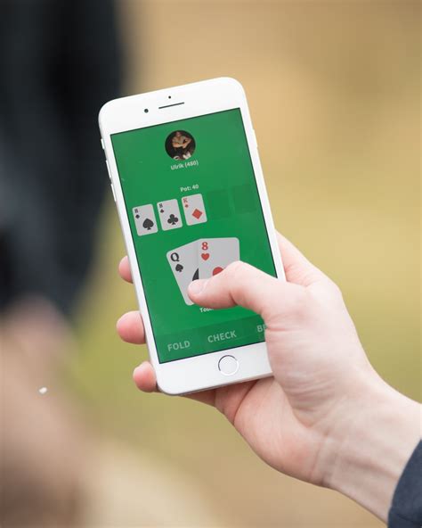 Appeak poker has long been among the best free apps for playing online poker games, and it comes with a simple interface that makes online gaming. Multiplayer Poker App - Play Live Poker With Your Friends ...