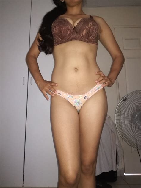 Chicas Ecuatorianas Desnudas Fotos Caseras De Mujeres Maduras Desnudas