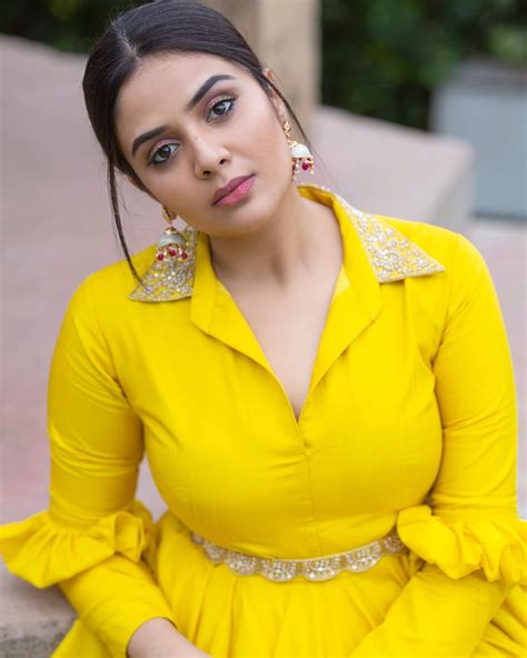 hottest tv presenter sreemukhi in yellow bollywoodfever