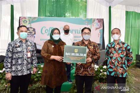 Meski sulit untuk menemukan informasi paling akurat mengenai nominal gaji yang diberikan, berikut mamikos rangkum 20 perusahaan dengan gaji terbesar di indonesia tahun 2021. Bupati Ade Yasin Sampaikan Kabar Baik untuk PPPK Kabupaten ...