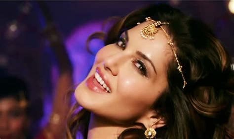 Sunny Leone Got In The Bathtub And Something Went Majorly Wrong View