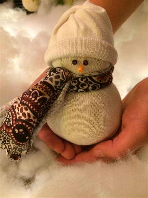 Cute And Easy Christmas Snowman Craft Snowman Crafts Sock Snowman