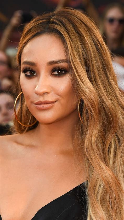 4 Hair Colors That Look Amazing On Every Single Skin Tone In 2020
