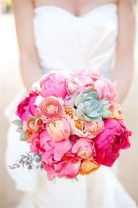 A Spectrum Of Gorgeously Pink Wedding Ideas Modwedding ブライダルブーケ