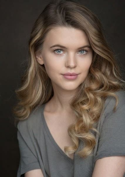 Fan Casting Huening Bahiyyih As Olivia Winters In The Ivies On Mycast