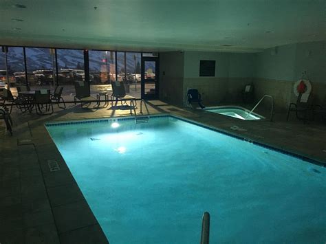 Hampton Inn And Suites Silverthorne Pool Pictures And Reviews Tripadvisor