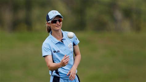 15 photos of hot sexy and beautiful female cricketers reckon talk