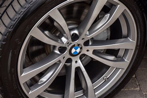 Find a bmw x5 for sale. 2018 BMW X5 xDrive50i M-Sport Stock # DG3043 for sale near Downers Grove, IL | IL BMW Dealer