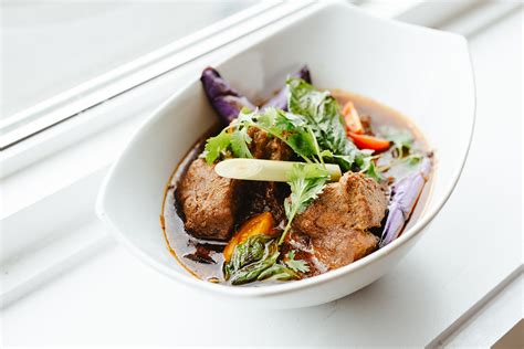 Spice Up Your Fall With Our Recipe For Malaysian Beef Rendang Kiss