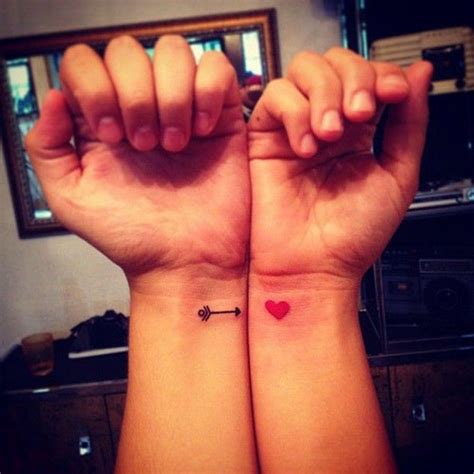 35 Couple Tattoos And Designs For Expressing Your Eternal Love Couples Tattoo Designs Couple