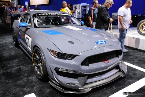 Ford Mustang Gt4 The Gt350r C Based Global Race Car Revealed At Sema