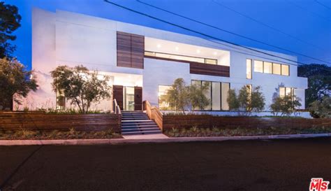 9995 Million Newly Built Modern Mansion In Los Angeles Ca Homes Of