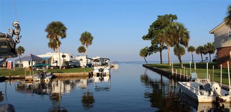 16 Out Of This World Rv Parks And Resorts Rv Golf Tours