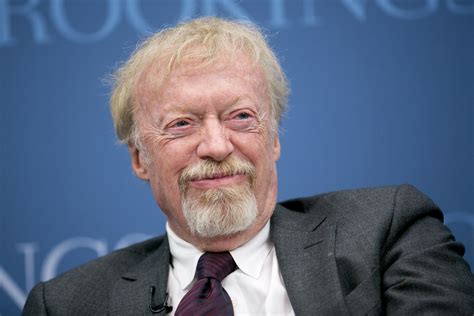 Nike Phil Knight To Step Down As Chairman Recommends Ceo Mark Parker Time