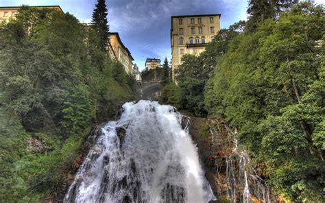 Gasteiner Wasserfall Bad Gasteins Star Attraction Is This M Waterfall Which Rages Over