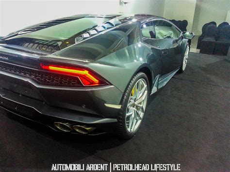 Lamborghini Huracan Seen In India Priced At Inr 343 Crores