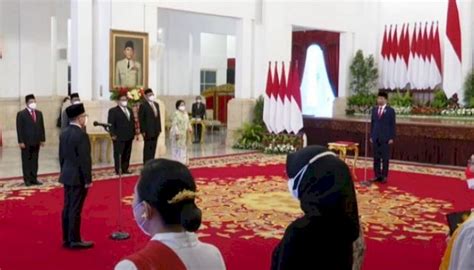 Azwar Anas Dilantik Sebagai Menpan Rb Oleh Presiden Joko Widodo