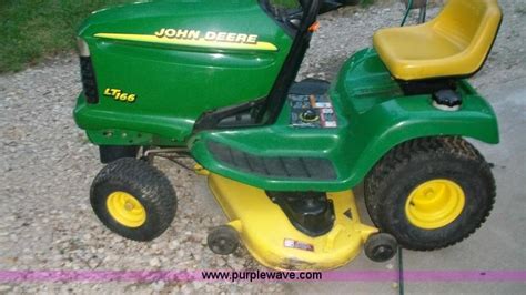 John Deere Lt166 Riding Lawn Mower No Reserve Auction On Wednesday