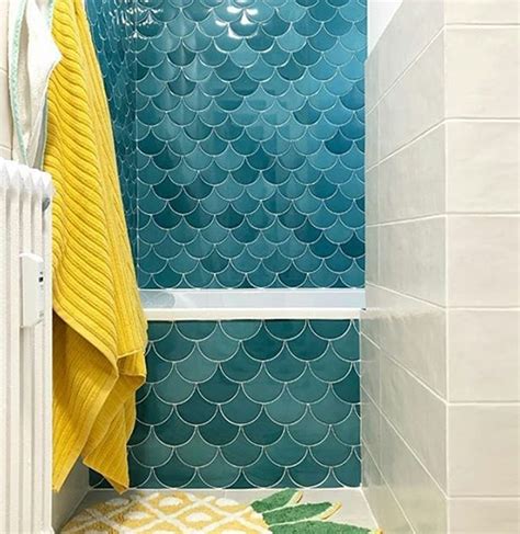Carrelage bleu canard salle de bain. Carreau écaille bleu canard 12.7x6.2 SQUAMA OLIVE - 0.38m²