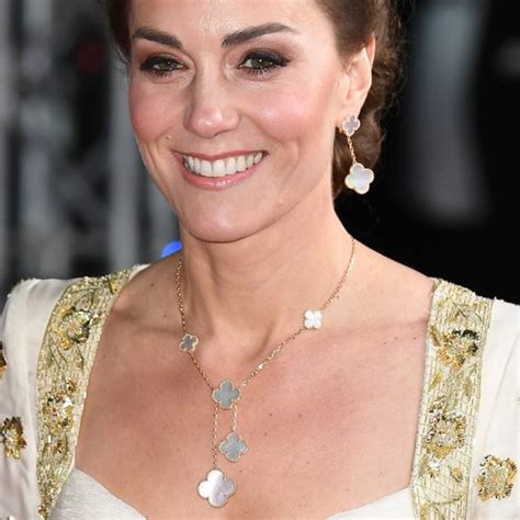Kate Middleton S Van Cleef Arpells Magic Alhambra Earrings In Mother