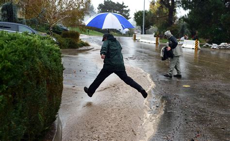Heavy Rains Due To Hit California Again Threatening Floods And