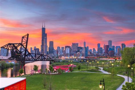 Chicago Illinois Usa Park And Downtown Skyline Stock Image Image Of