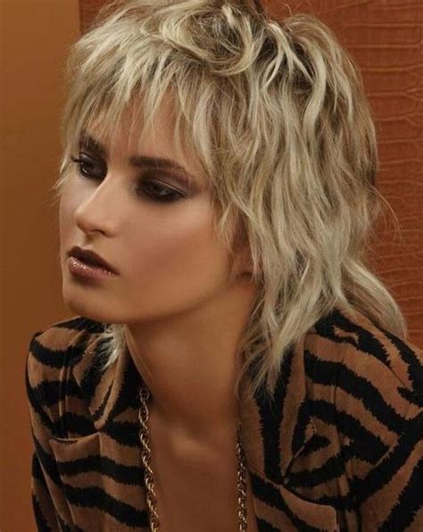 25 Short Shag Hairstyles And Haircuts Trending Now Hairstyles Haircuts
