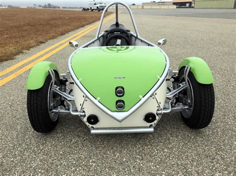 Electric Reverse Trike Offers Custom Builders Another Option