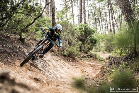 Review The 2019 Banshee Legend 29 Rewards Aggressive Riders Pinkbike