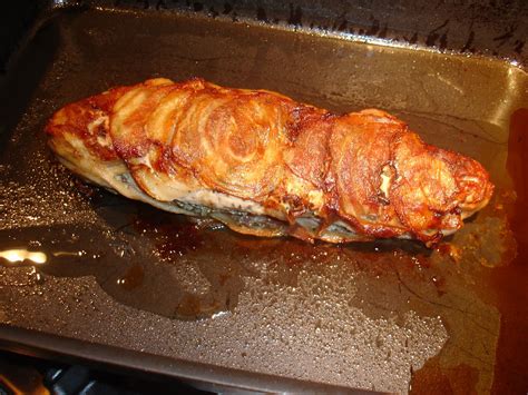 Honey, bacon, pork and olive oil! Should i wrap my pork loin in foil. How to Cook a ...