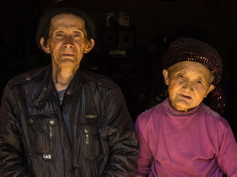 a-very-old-very-friendly-black-hmong-couple-lũng-hòa-b,-flickr