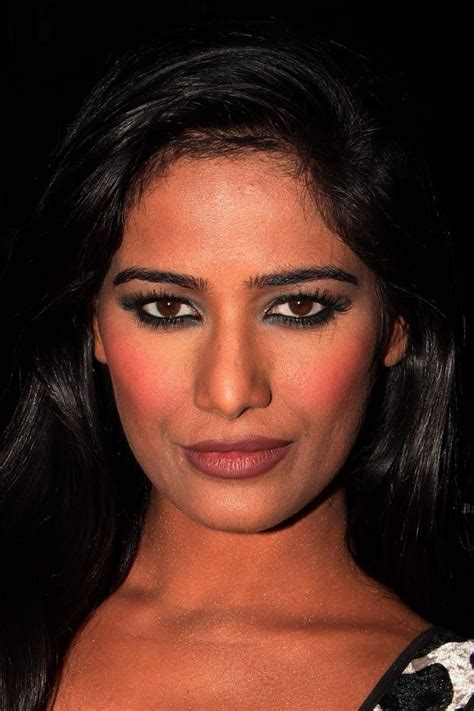 poonam pandey about entertainment ie