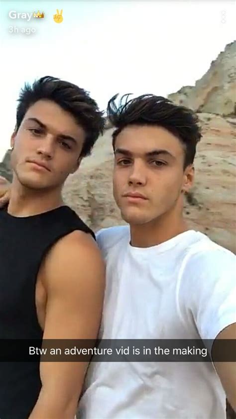 Omg They Are Soooo Hot Grayson Dolan Imagines Ethan And Grayson Dolan Ethan Dolan Pretty Men