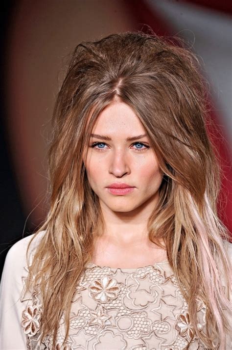 25 Messy Long Hairstyles For Hair That Are Perfectly Imperfect Hairdo