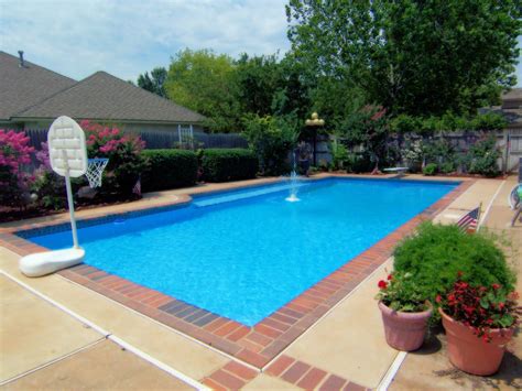 Insuring A Home With A Pool Or Trampoline